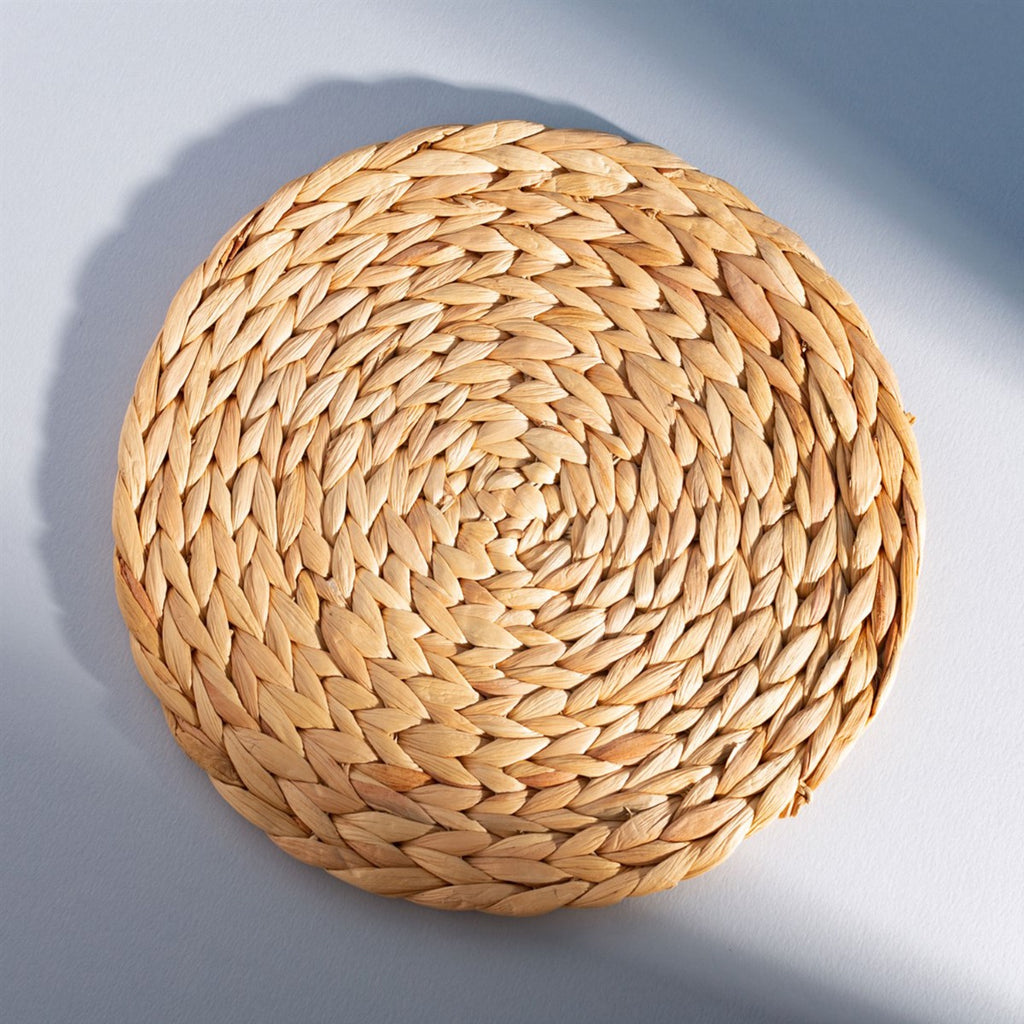 Natural woven round placemat